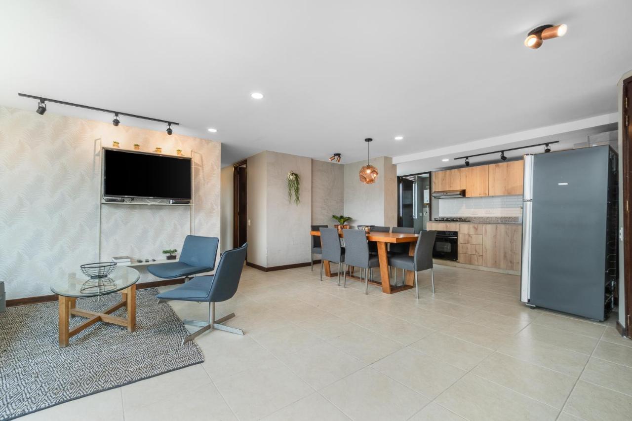 Apartamentos Poblado Alejandria By Housy Host เมเดยิน ภายนอก รูปภาพ