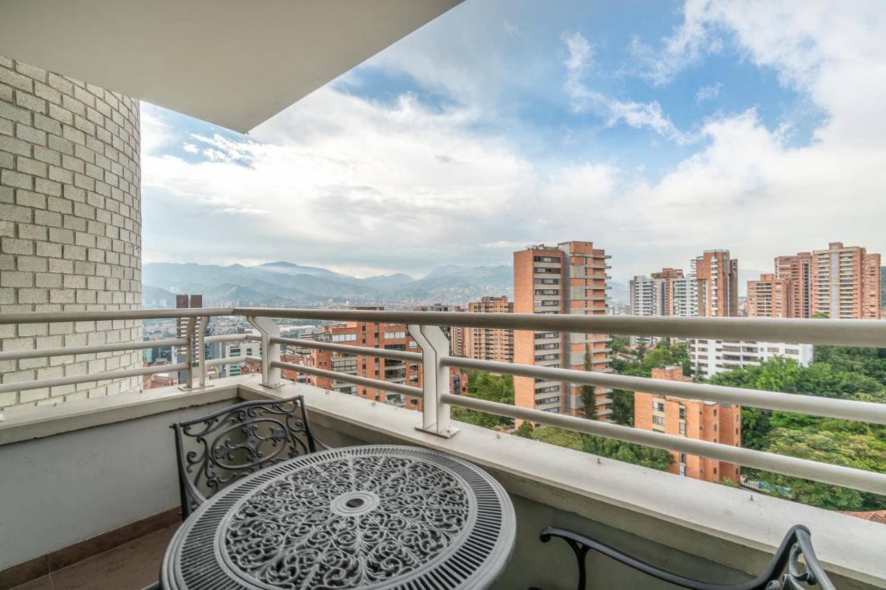 Apartamentos Poblado Alejandria By Housy Host เมเดยิน ภายนอก รูปภาพ