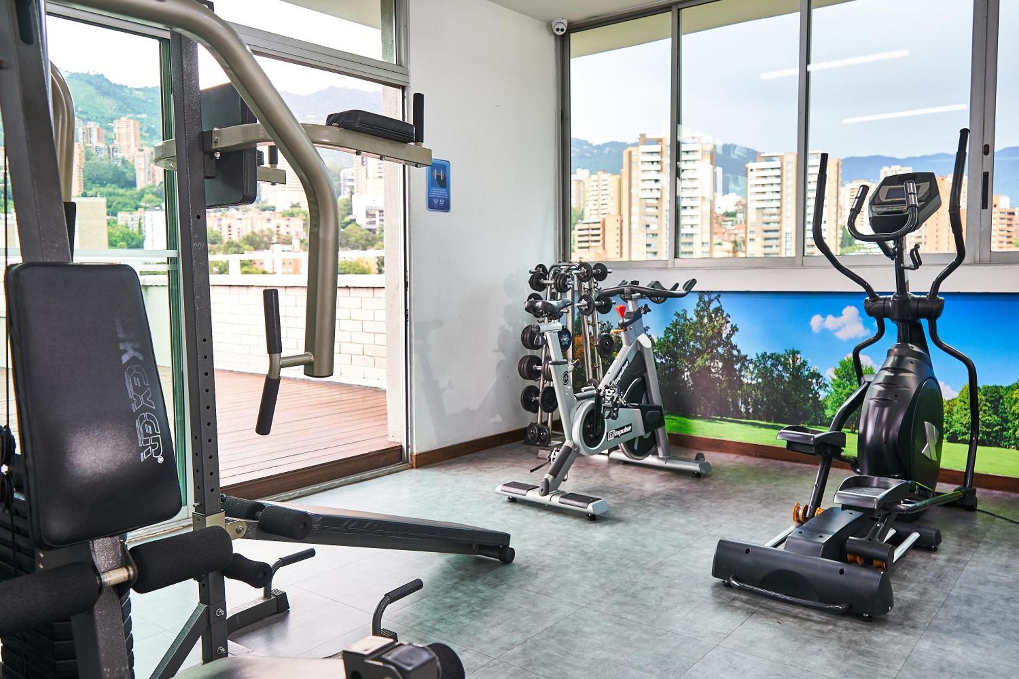 Apartamentos Poblado Alejandria By Housy Host เมเดยิน ภายนอก รูปภาพ