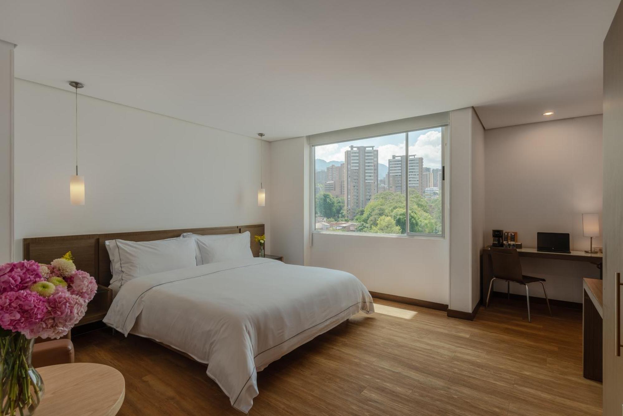 Apartamentos Poblado Alejandria By Housy Host เมเดยิน ภายนอก รูปภาพ