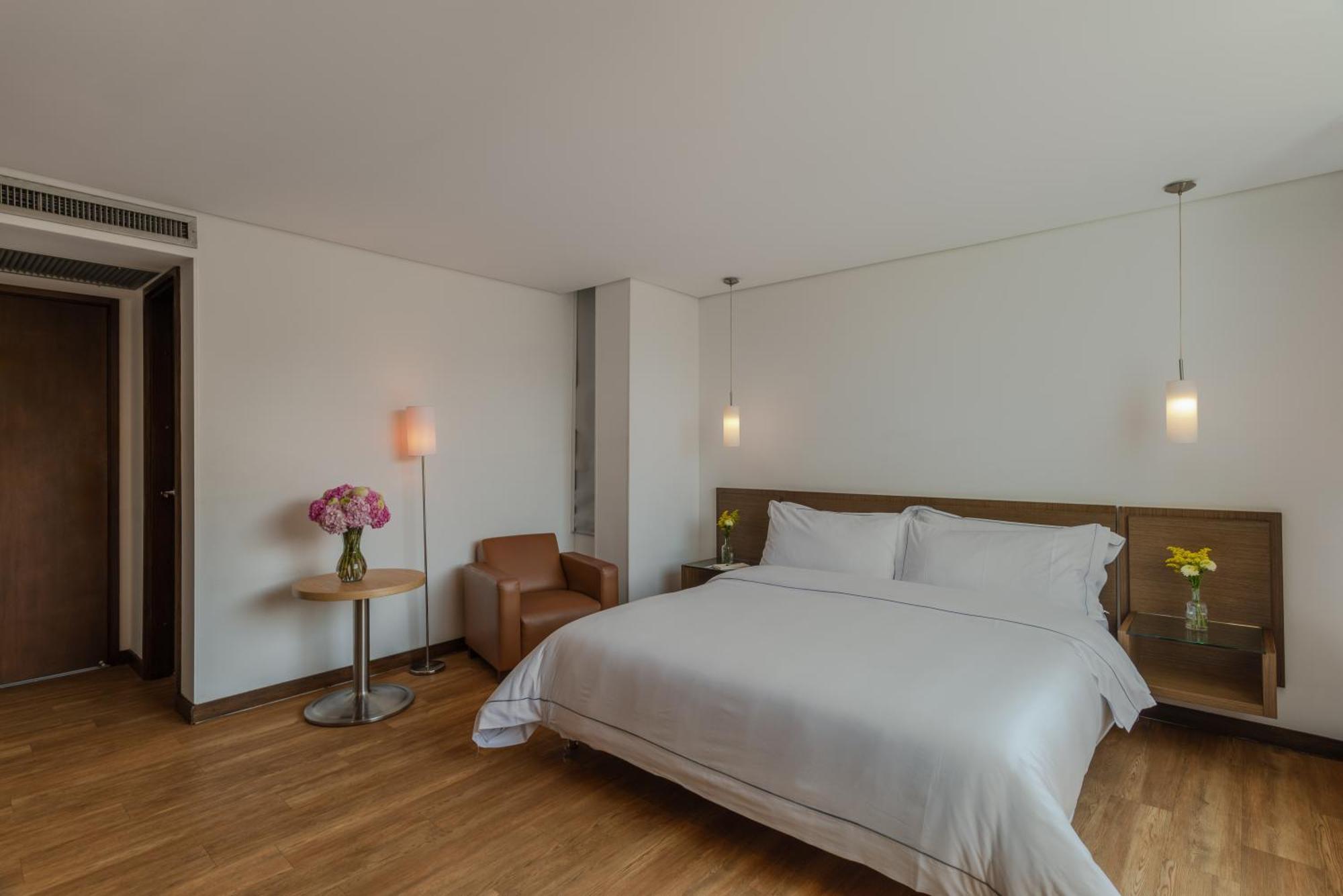 Apartamentos Poblado Alejandria By Housy Host เมเดยิน ภายนอก รูปภาพ