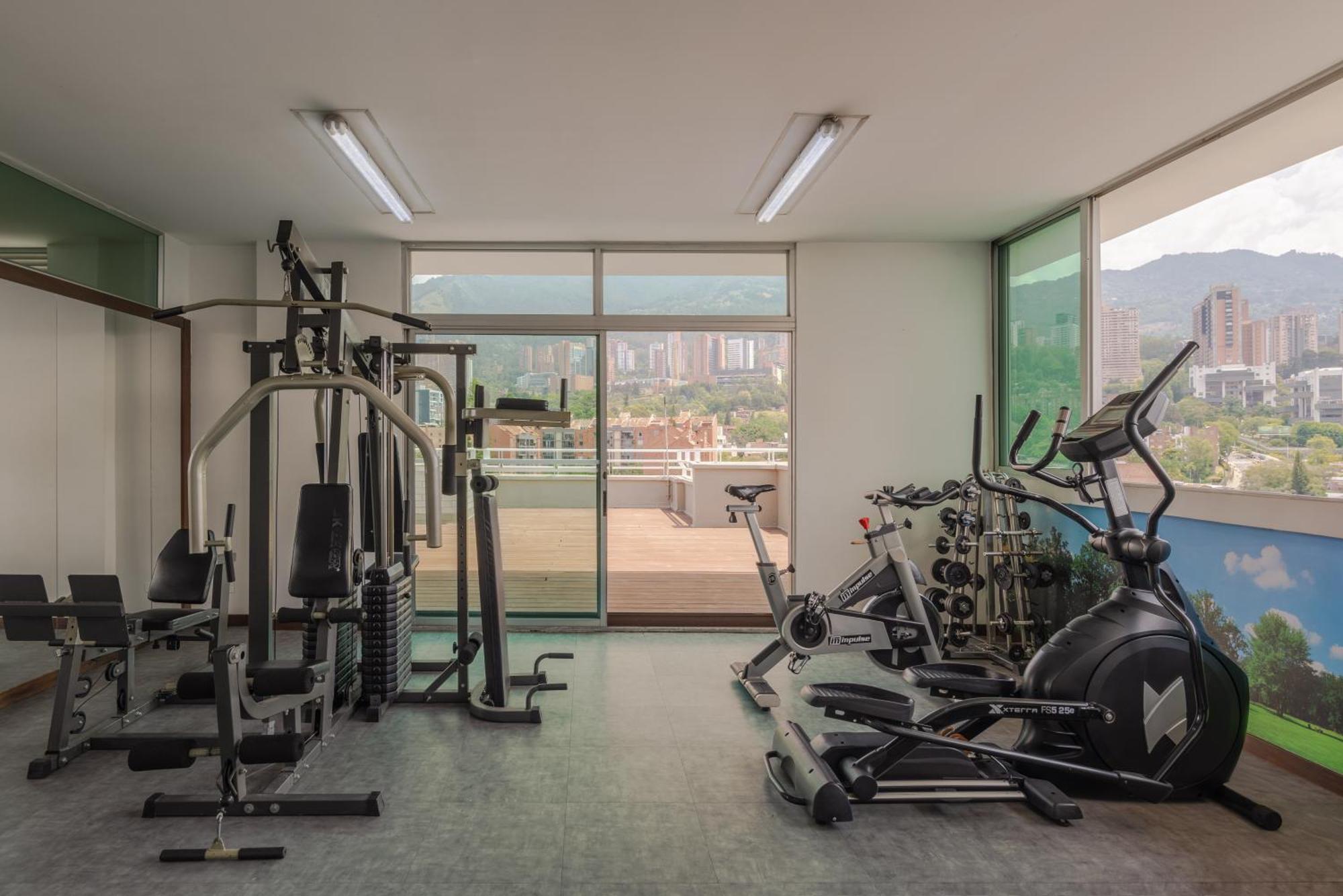 Apartamentos Poblado Alejandria By Housy Host เมเดยิน ภายนอก รูปภาพ